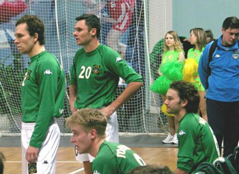 Dina Moscow*s bench and... girls! (Photo courtesy: Superleague)