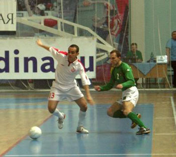 Kak� (Spartak Shelkovo) vs Levin (Dina) (Photo courtesy: Superleague)