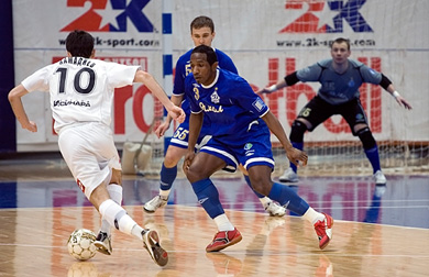 Khamadjev in action, Pula is waiting for him (Photo courtesy: Konstantin Molchanov)