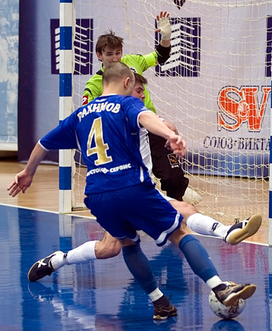 Rakhimov effort vs Chudinov and Zuev (Photo courtesy: Konstantin Molchanov)