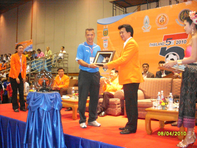 Awarding ceremony in Udon Thani (Photo courtesy: Konstantin Serikov)
