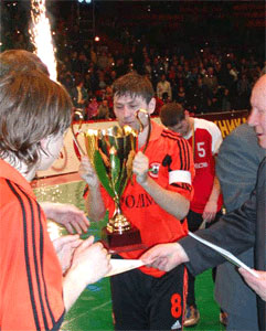 Alexander Kosenko  with the cup