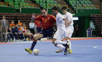 Javi Rodriguez vs Vinicius and Vicentini (Photo courtesy: Pivo!)