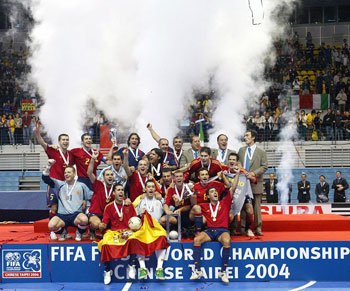 Spain can celebrate! World Champions again! (Photo courtesy: Leadtek Sports)