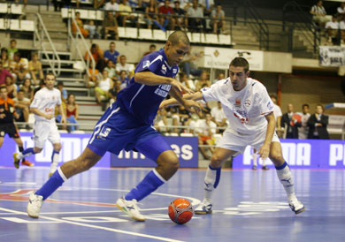 Fernandao sv Saul (Photo courtesy: AP Spain - LNFS)