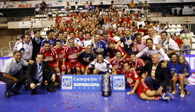 Again champions: ElPozo Murcia Turistica (Photo courtesy: AP Spain - LNFS)