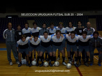 The Uruguayan National team Under 20 (Photo courtesy: http://www.geocities.com/futsaluruguayo)