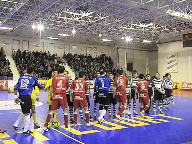 From the left: Juanjo, Alvaro, Cobeta, Caio, Kike and Fran Serrejon during the fair play greetings(Photo courtesy: Sporting CP Official Web Site)