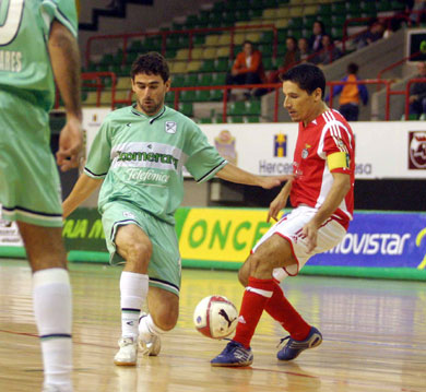 Daniel vs Andr� Lima (Photo courtesy: Angel Perez - LNFS)