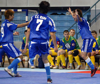 Chia Ho Chen just scored the first ever goal in the competition for Chinese Taipei, is time for celebration! (Photo courtesy: Leadtek Sports)