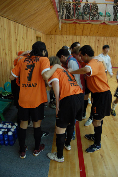 Time out for Tulpar (Photo courtesy: Vladimir Kudryashov)