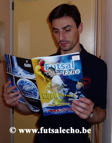 Jesus... learning French! (Photo courtesy: Cedric Bouillon - Futsal Echo)