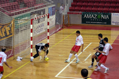 Gustavo defending Kairat goal (Photo courtesy: Mike Thomas)