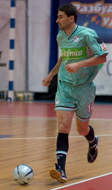 Perfect stile for Daniel... (Photo courtesy: Konstantin Molchanov)