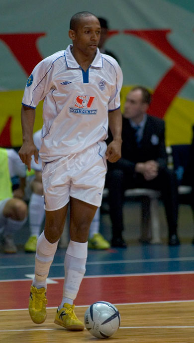 ... and Pel� (Photo courtesy: Konstantin Molchanov)