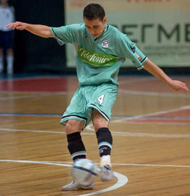 Neto's style... (Photo courtesy: Konstantin Molchanov)