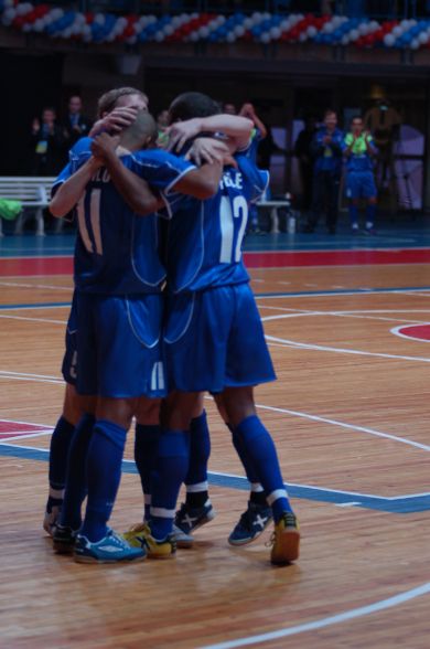 Pelè, Cirilo and mates celebrating a goal for Dinamo (Photo courtesy: Igor Bogomolov - Dinamo Moscow)