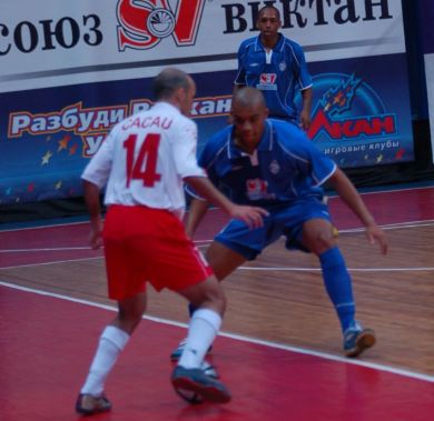 Cacau vs Cirilo (Photo courtesy: Igor Bogomolov - Dinamo Moscow)