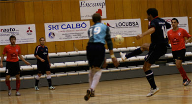 Gil vs Rumo (Photo courtesy: Emilio Narvaez - MES ANDORRA)