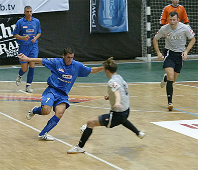 Tam�s L�di vs Andrejs Aleksejevs (Photo courtesy: Miklos Biszkup)