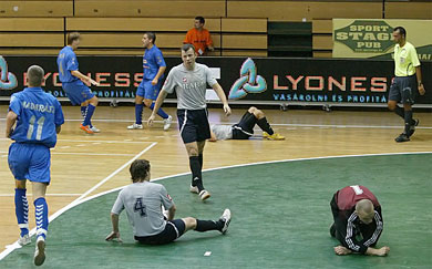 Bondars, Topalo and Bakanins are the image of disappointment while Szente, Madarasz and Lodi can celebrate... (Photo courtesy: Miklos Biszkup)