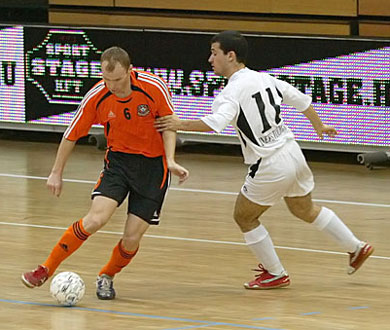 Ramis Mansurov vs Alexei Mardari (Photo courtesy: Miklos Biszkup)
