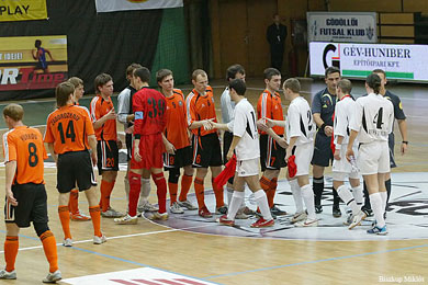 Fair play greetings between Shakhtar and Toligma players (Photo courtesy: Miklos Biszkup)