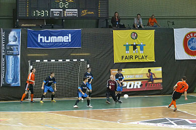 Free kick by Georgiy Melnikov (Photo courtesy: Miklos Biszkup)