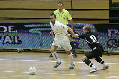 L�szl� Berkes vs the moldovan talent Sergiu Tacot (Photo courtesy: Miklos Biszkup)