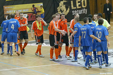 Fair play must be present also after an 11-0 defeat! (Photo courtesy: Miklos Biszkup)