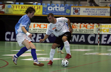 Krzysztof Marzec against Oliver Jovanovski (Photo courtesy: Clearex Chorzow)
