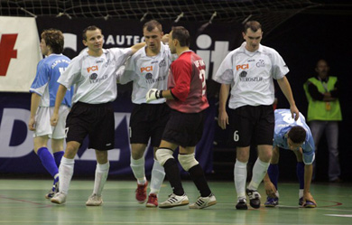 Szlapa, Marzec, Ulfik and Lesniak celebrating a goal for Clearex (Photo courtesy: Clearex Chorzow)
