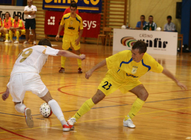 Fight between Vadym Ivanov and Aljaz Laharnar (Photo courtesy: Sergey Lysenchuk)