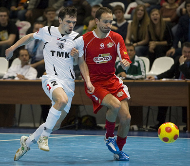 Alvaro vs Shayakhmetov (Photo courtesy: Konstantin Molchanov)