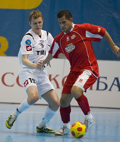 Agapov vs Vinicius, part 1... (Photo courtesy: Konstantin Molchanov)