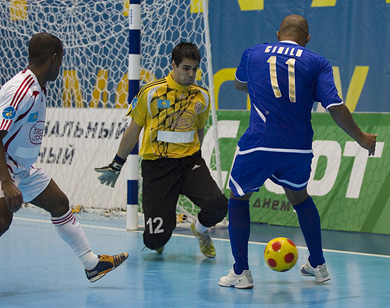 ...3... (Photo courtesy: Konstantin Molchanov)