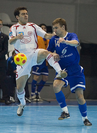 Dentinho vs Badredtinov (Photo courtesy: Konstantin Molchanov)