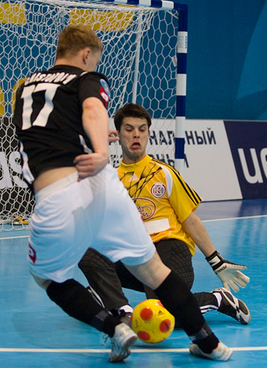 Chistopolov vs Marcinho (the goalie!) (Photo courtesy: Konstantin Molchanov)