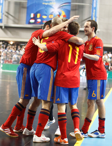 Luis Amado, Kike, Fernandao, Lin and Alvaro: party is here! (Photo courtesy: Carmelo Rubio - RFEF)