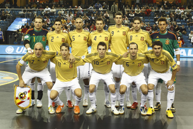 Spanish National Team. Upper line from the left: Luis Amado, Ortiz, Fernandao, Torras, Juanra, Kike, Juanjo. Lower line from the left: Javi Rodriguez, Lin, Borja, Alvaro, Daniel (Photo courtesy: Carmelo Rubio - RFEF)