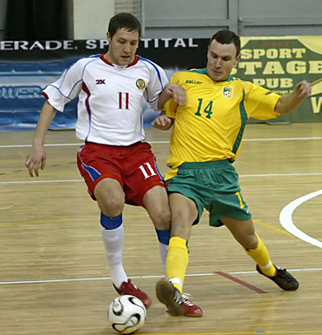 Russia vs Lithuania (Photo courtesy: Miklos Biszkup)