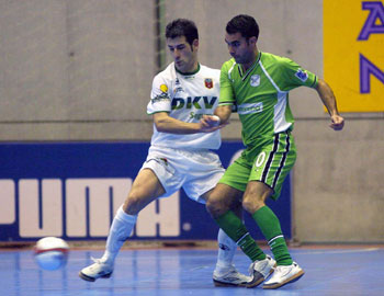 Raul Izquierdo vs Joan (Photo courtesy: LNFS)