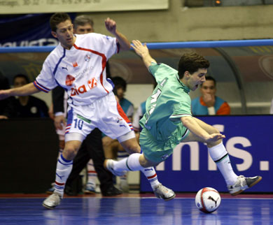 Alemao vs Luis, part 2 (Photo courtesy: Angel Perez - LNFS)