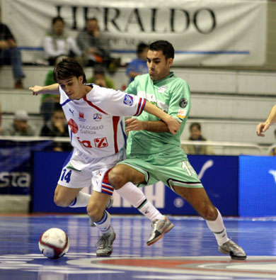 Miguel vs Joan (Photo courtesy: Angel Perez - LNFS)