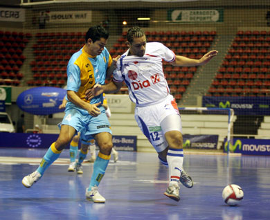 Balo vs Betao (Photo courtesy: Angel Perez - LNFS)