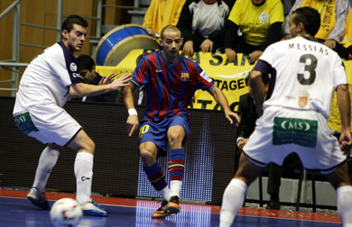 Igor between Raul and Messias (Photo courtesy: Rub�n de Pedro - LNFS)